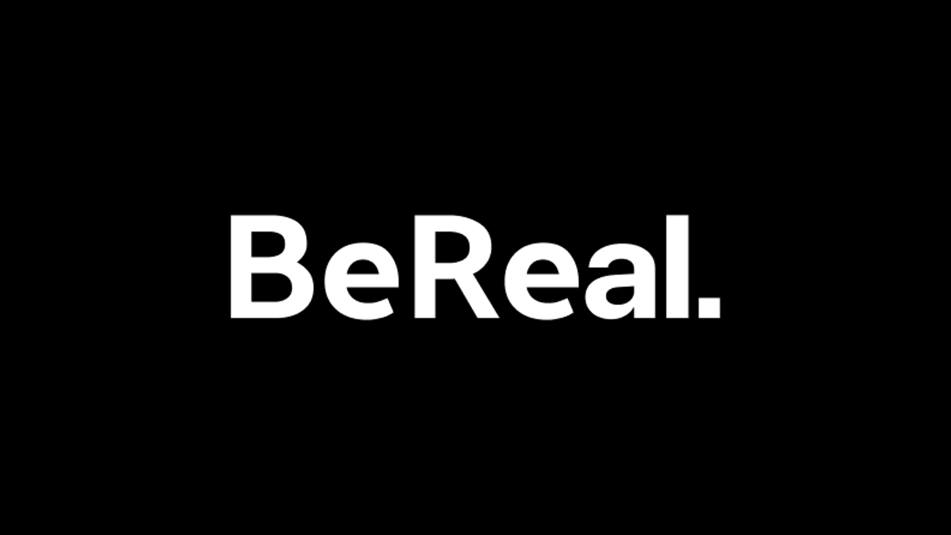 銀行支店内のBeReal投稿による顧客氏名と営業情報の映り込み